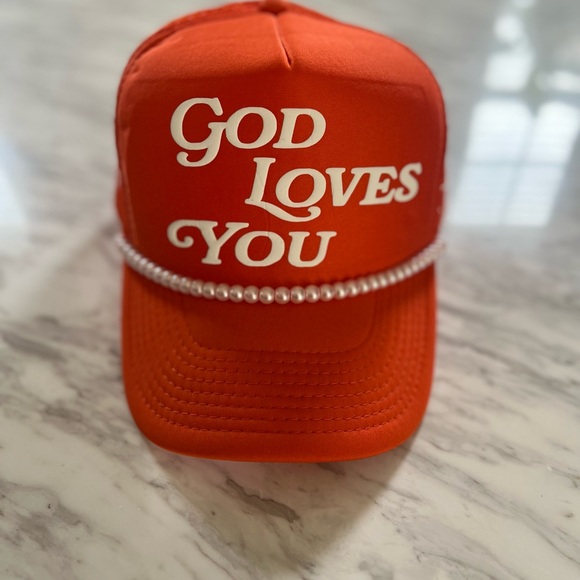 “GOD LOVES YOU” Trucker hats - Picture 5 of 17